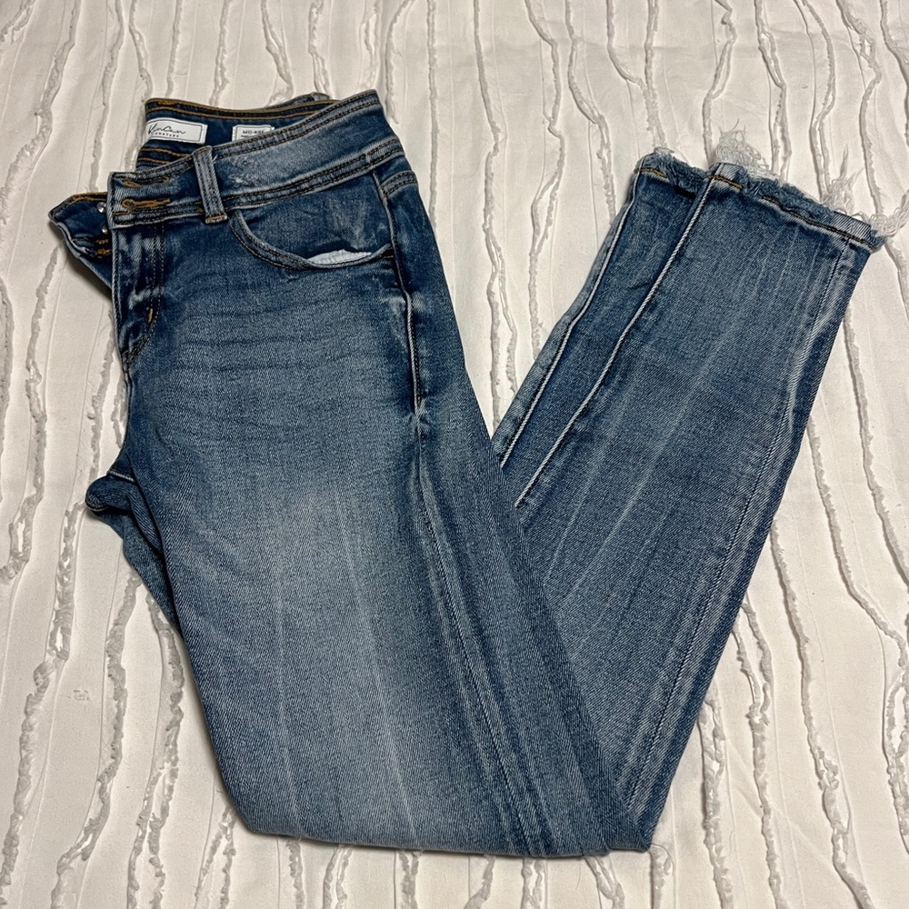 KanCan Mid Rise Ankle Skinny Light Wash